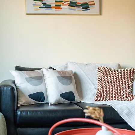 Long Stays-4bed House-parking-by Fabaccommodation Hébergement de vacances Bristol