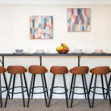 Long Stays-4bed House-parking-by Fabaccommodation Bristol